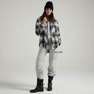 NWOT B&W SOFT Rayon Button Down Long Sleeves Relax Light Weight Plaid Shirt